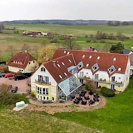 Inselhotel Kleiner Bodden 3*