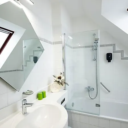 Inselhotel Kleiner Bodden
