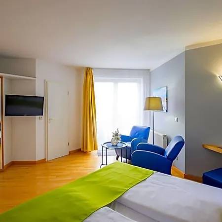 Hotel Inselhotel Kleiner Bodden 3*